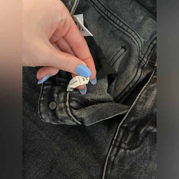 Pacsun Mom jeans. Black denim. Size 23 - Picture 3 of 3